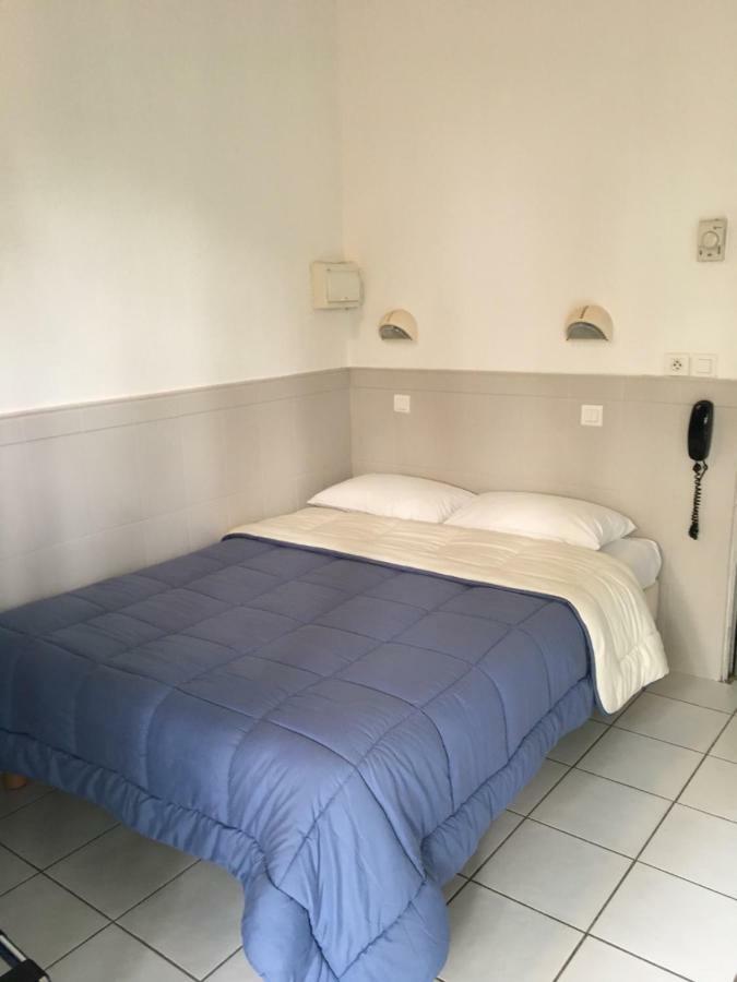 Hotel Les Rives Bleues Ла-Гранд-Мот Экстерьер фото